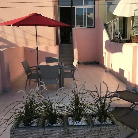 Sete Rios, Near Zoo Lisboa/ free Wifi-2